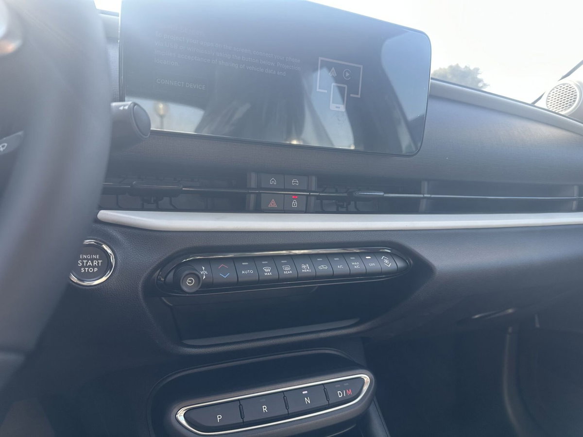 Fiat 600 1.2 hybrid 110cv auto (15)