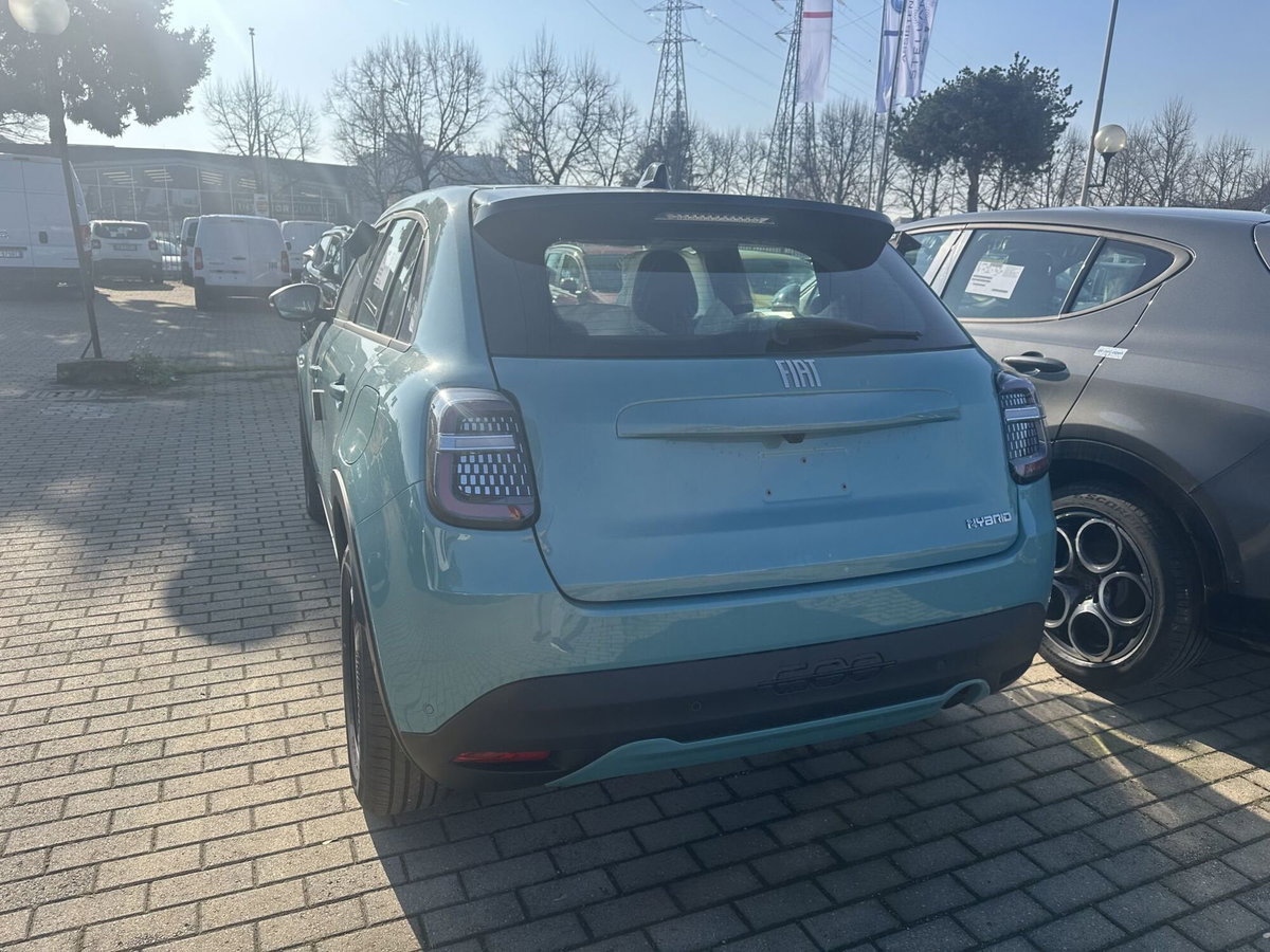 Fiat 600 1.2 hybrid 110cv auto (6)
