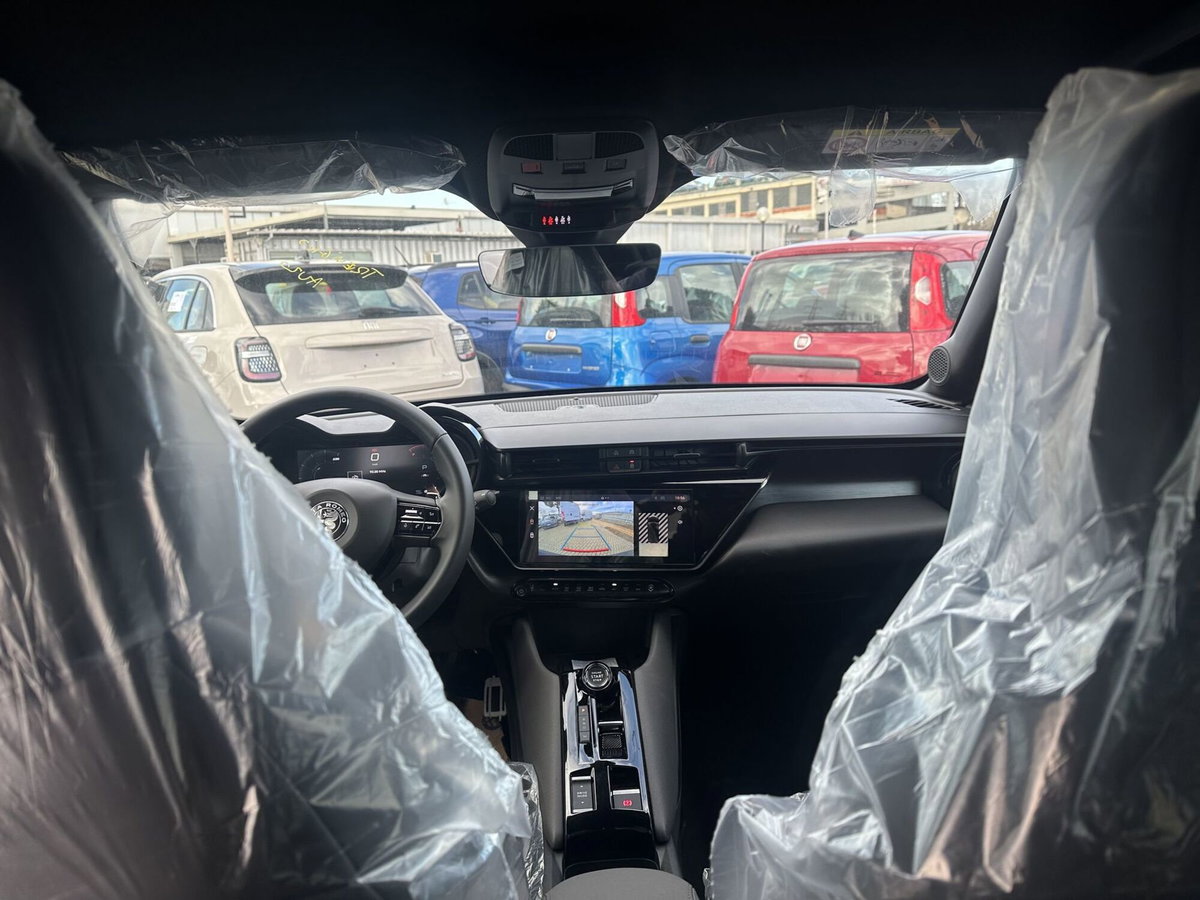 Alfa Romeo Junior elettrica Speciale 156cv (11)
