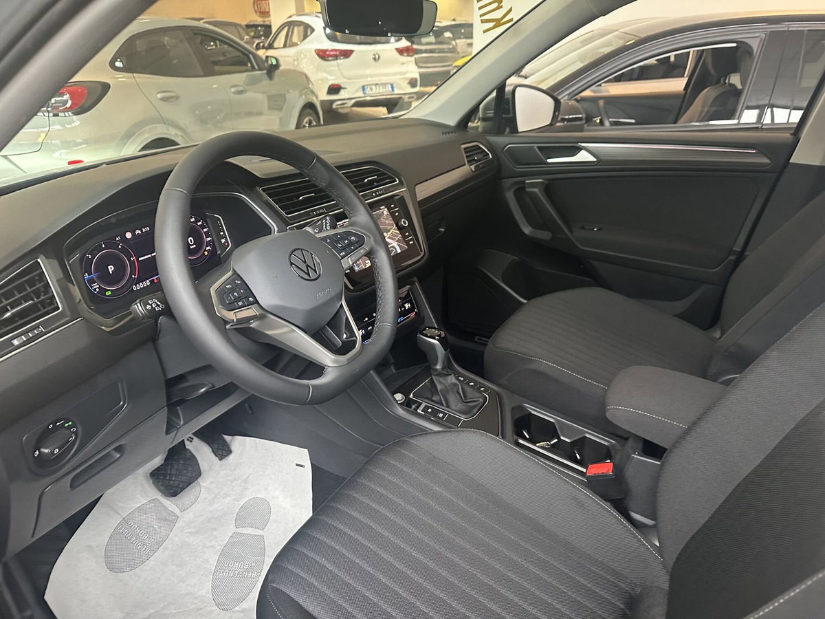Volkswagen Tiguan 2.0 TDI 150 CV SCR DSG Life (11)