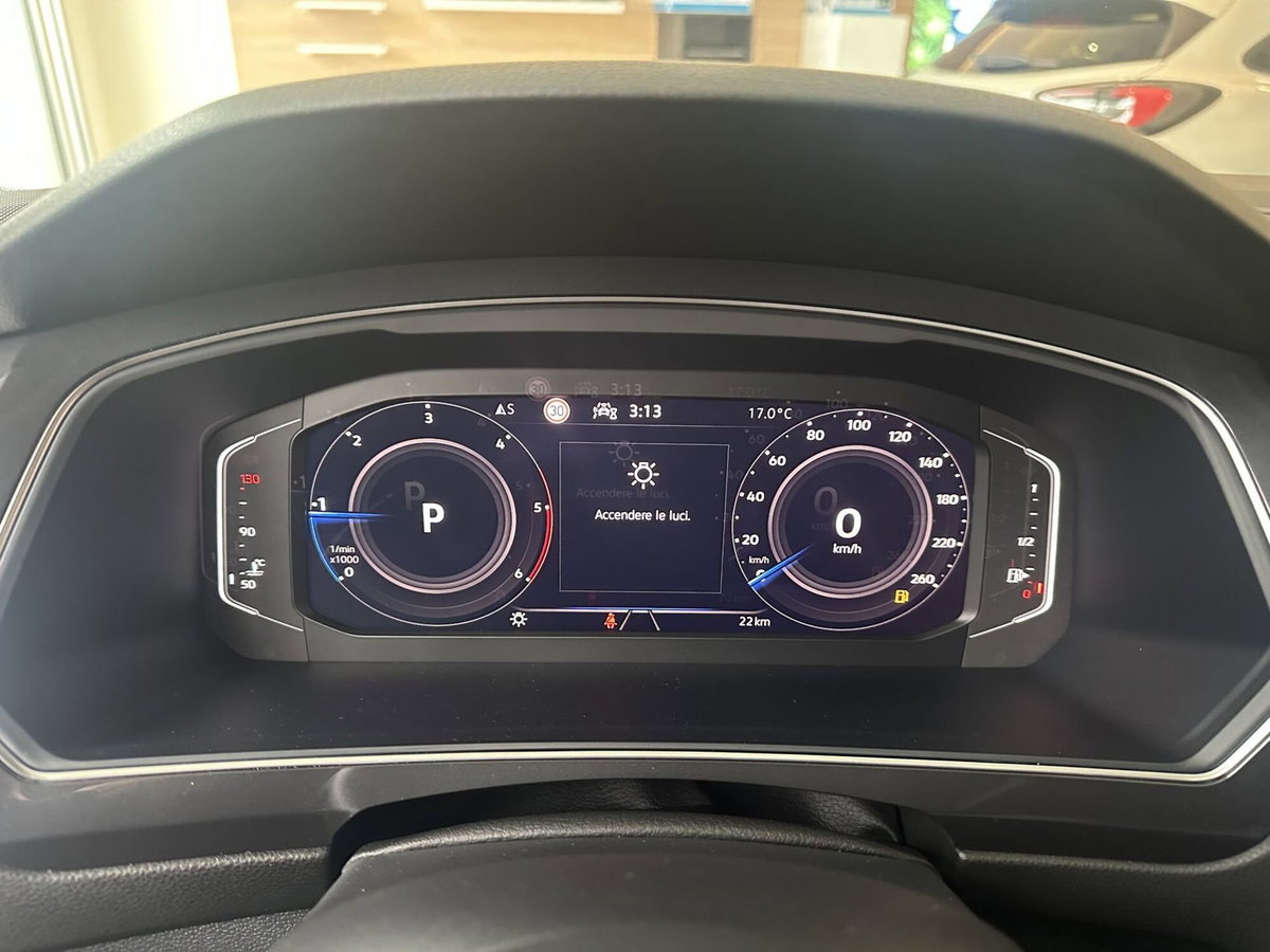 Volkswagen Tiguan 2.0 TDI 150 CV SCR DSG Life (16)