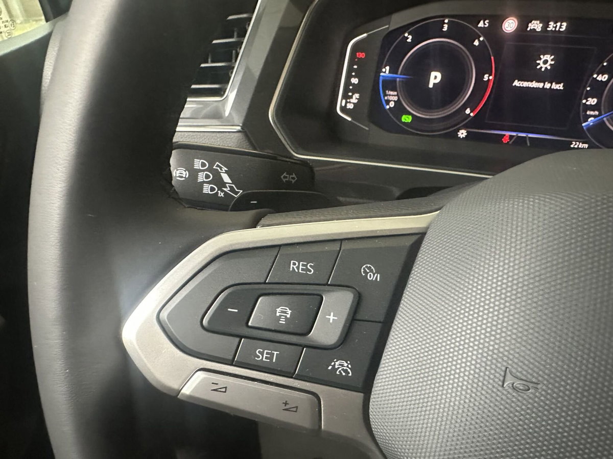 Volkswagen Tiguan 2.0 TDI 150 CV SCR DSG Life (17)