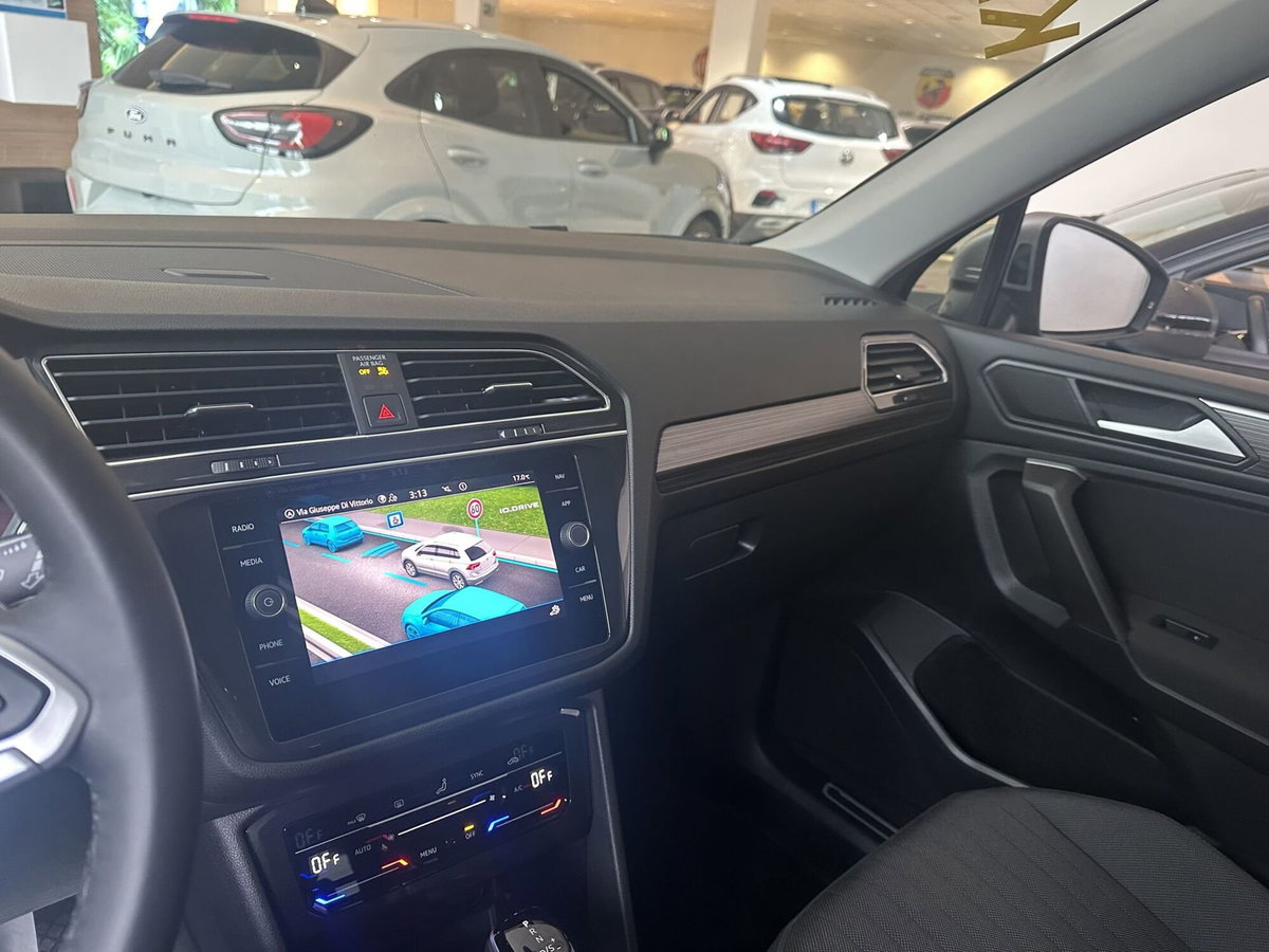 Volkswagen Tiguan 2.0 TDI 150 CV SCR DSG Life (20)