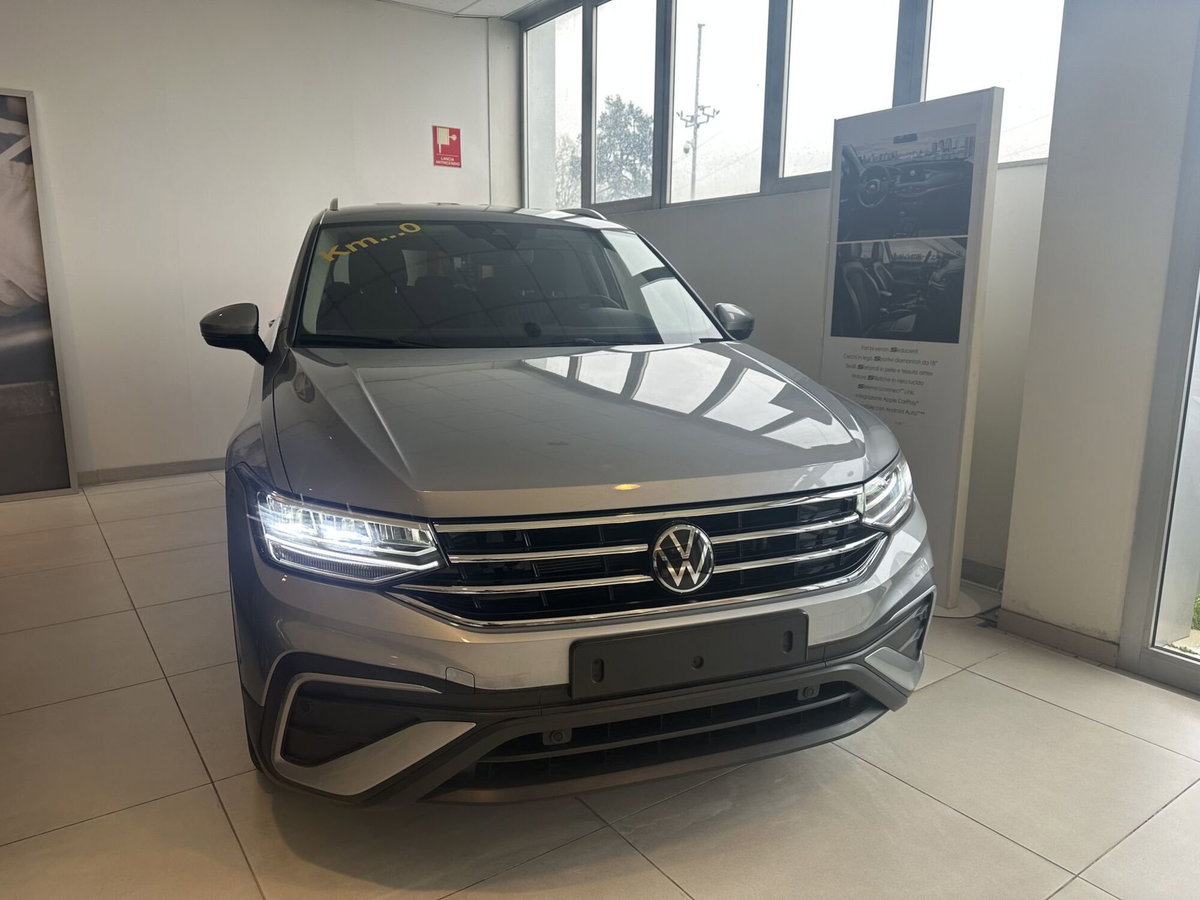 Volkswagen Tiguan 2.0 TDI 150 CV SCR DSG Life (3)