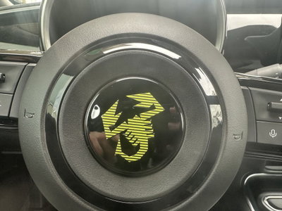 Abarth 600e 54kWh Turismo 240cv (18)