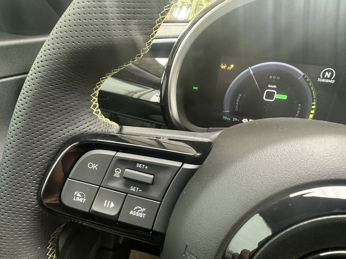 Abarth 600e 54kWh Turismo 240cv (20)