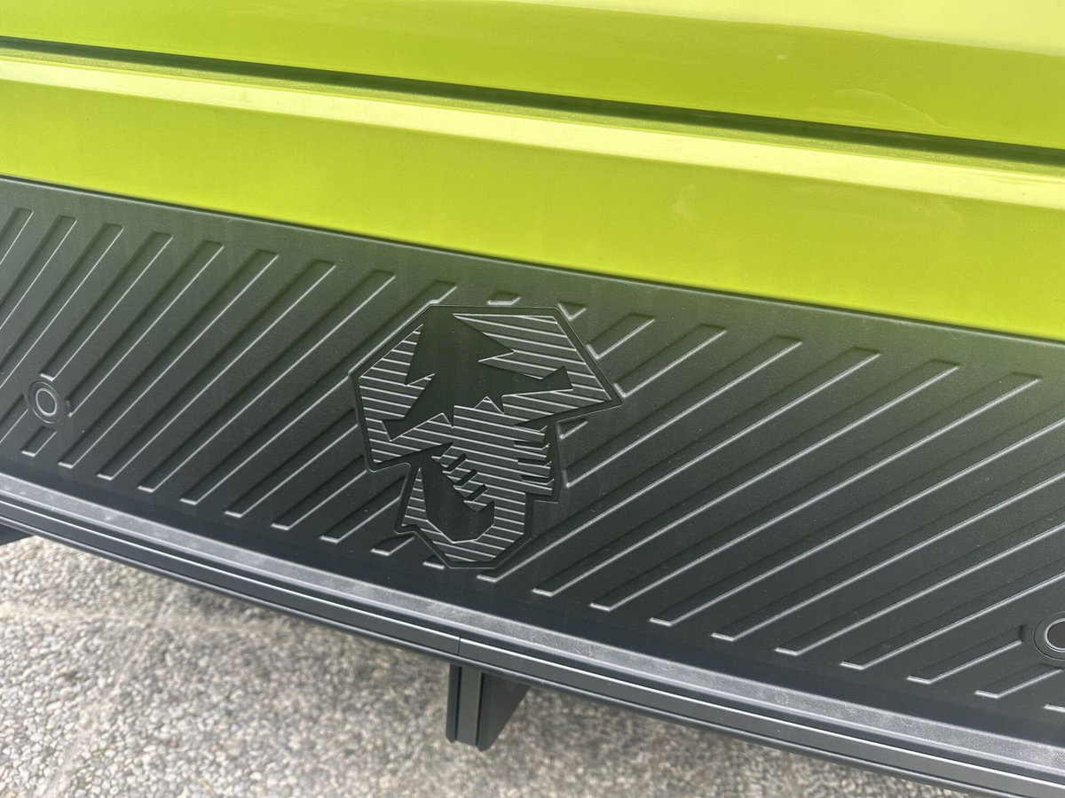 Abarth 600e 54kWh Turismo 240cv (7)