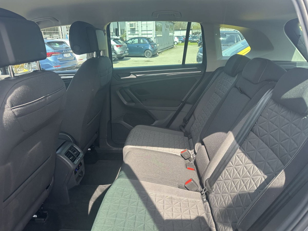Volkswagen Tiguan 2.0 TDI 150 CV SCR DSG 4MOTION Life (15)
