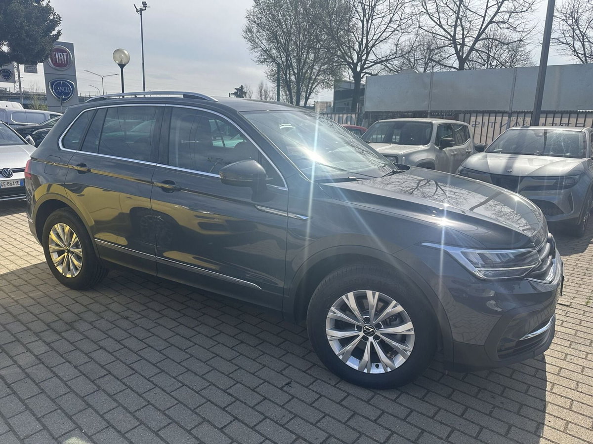 Volkswagen Tiguan 2.0 TDI 150 CV SCR DSG 4MOTION Life (7)
