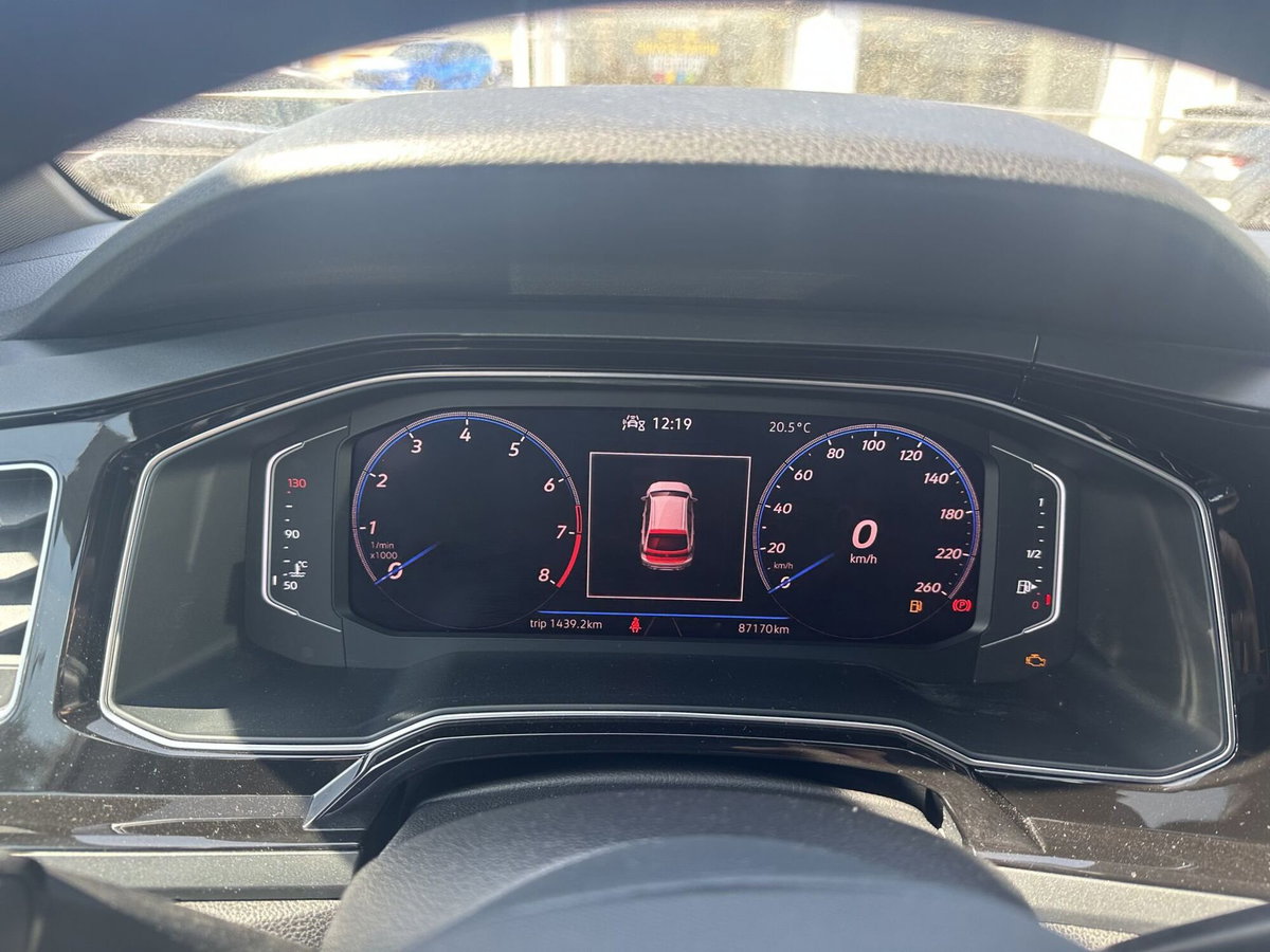 Volkswagen Taigo 1.0 TSI 110 CV R-Line (15)