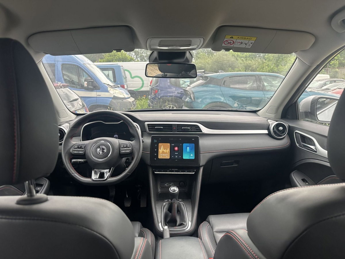 Mg ZS ZS 1.5 Luxury (10)
