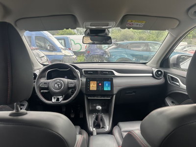 Mg ZS ZS 1.5 Luxury (10)