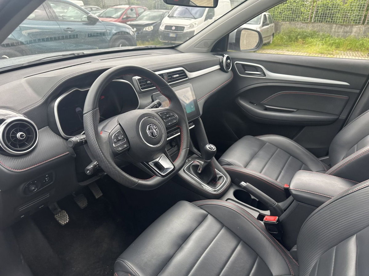 Mg ZS ZS 1.5 Luxury (11)