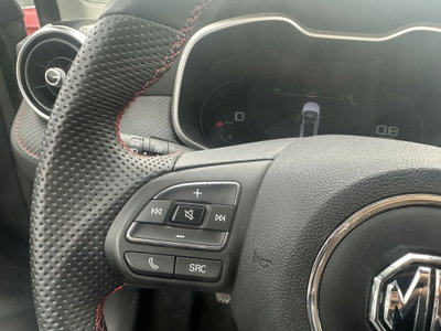 Mg ZS ZS 1.5 Luxury (17)
