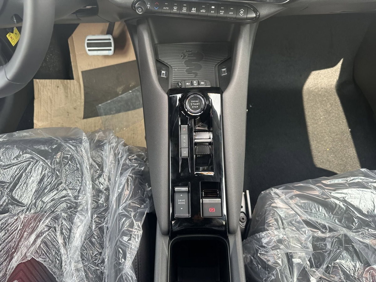 Alfa Romeo Junior elettrica Speciale 156cv (18)