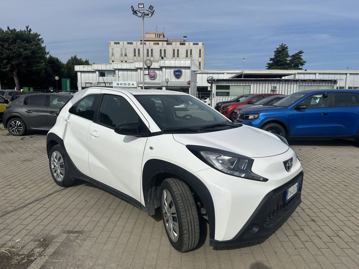 Toyota Aygo X 1.0 VVT-i 72 CV 5p. Undercover S-CVT (5)