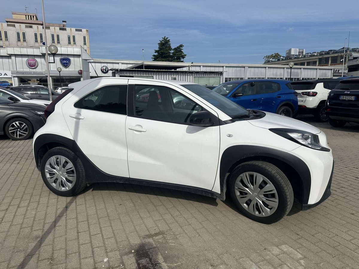 Toyota Aygo X 1.0 VVT-i 72 CV 5p. Undercover S-CVT (6)