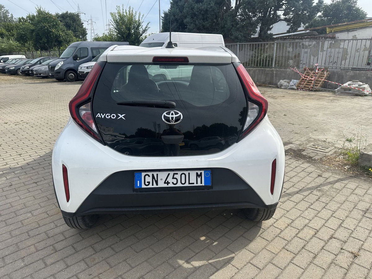 Toyota Aygo X 1.0 VVT-i 72 CV 5p. Undercover S-CVT (8)