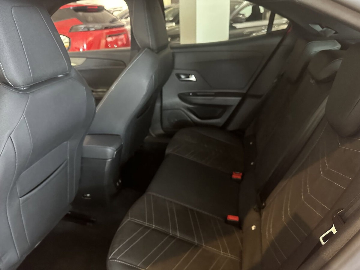 Opel Mokka 1.2 Turbo 130 CV Ultimate (11)
