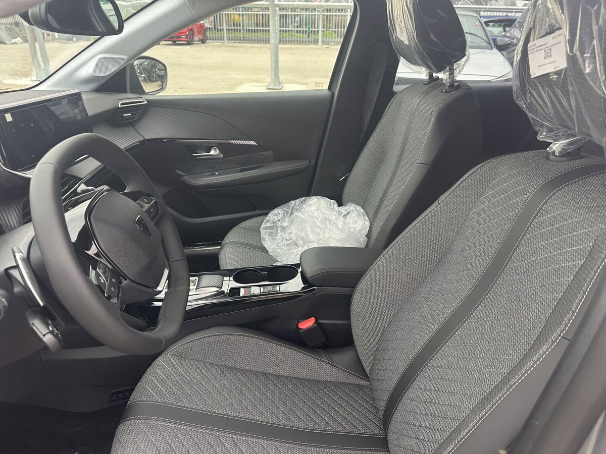 Peugeot 208 Turbo 110 S&S 5 porte Allure (9)