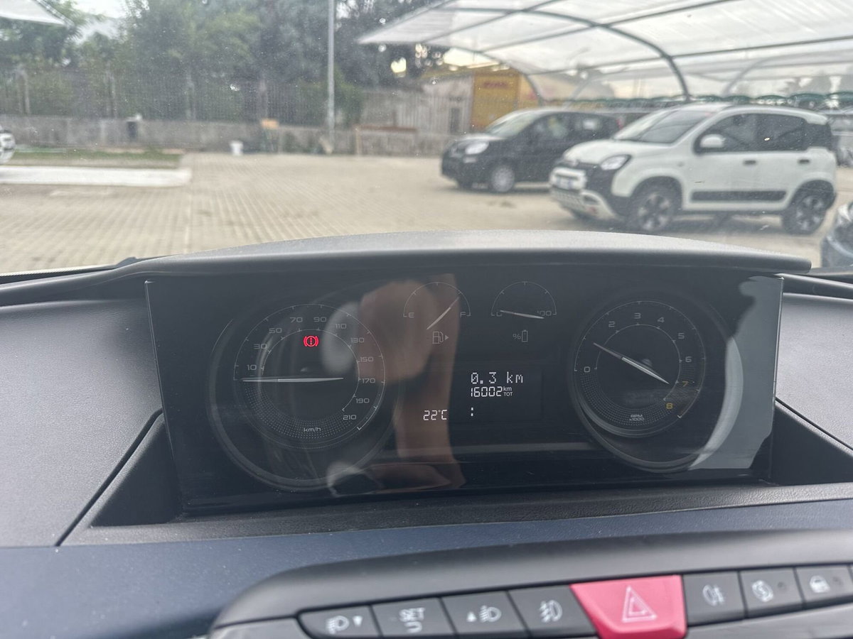 Lancia Ypsilon 1.0 FireFly 5 porte S&S Hybrid Gold Plus (17)