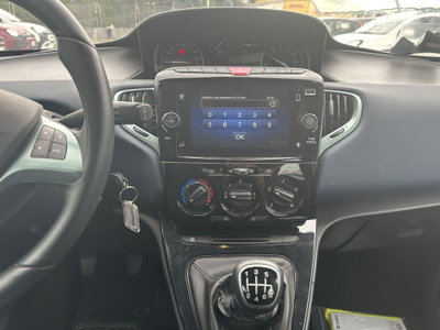 Lancia Ypsilon 1.0 FireFly 5 porte S&S Hybrid Gold Plus (18)