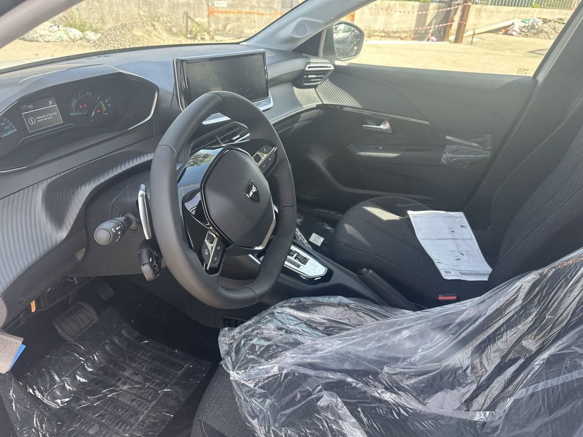 Peugeot 208 1.2 hybrid Style 110cv e-dcs 6 (11)