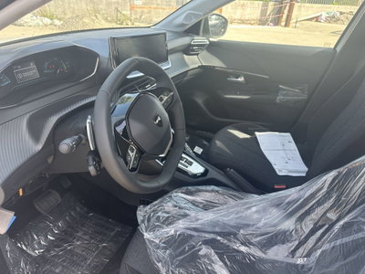 Peugeot 208 1.2 hybrid Style 110cv e-dcs 6 (11)