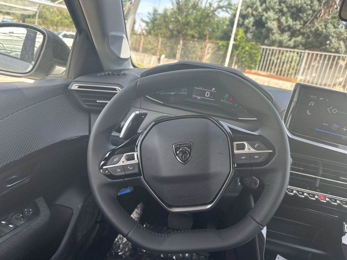 Peugeot 208 1.2 hybrid Style 110cv e-dcs 6 (14)