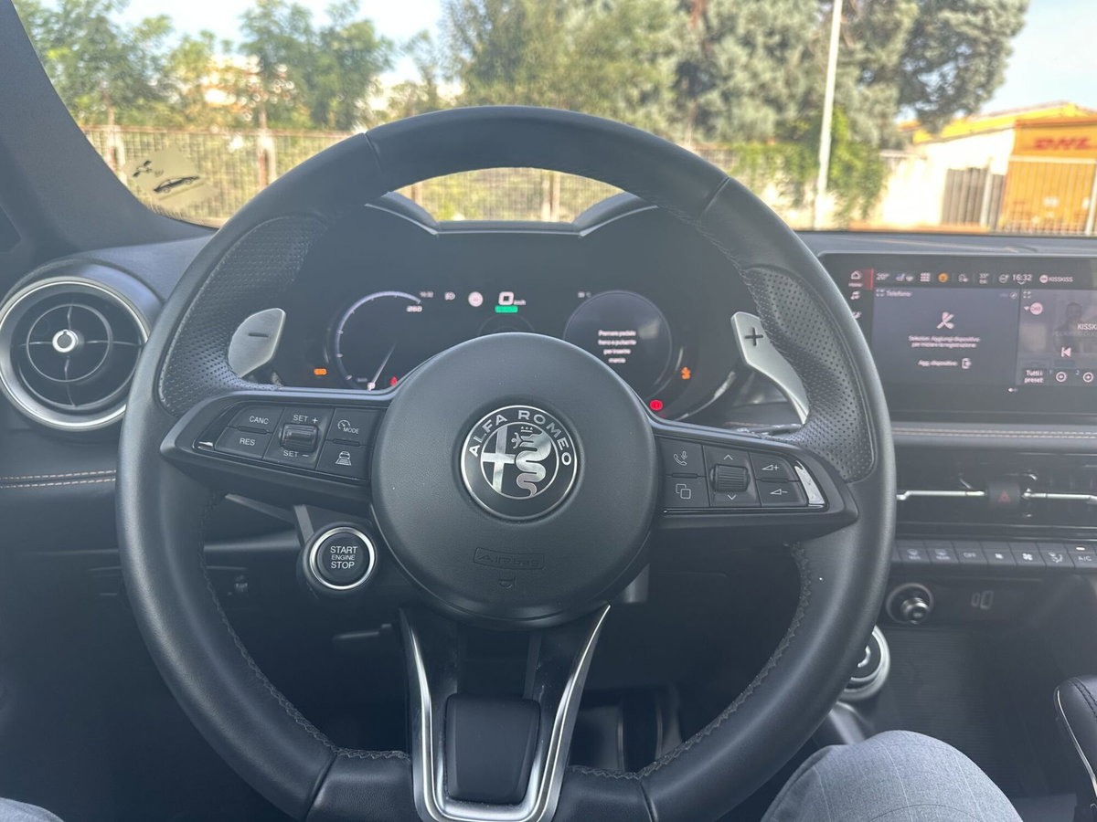 Alfa Romeo Tonale Tonale 1.5 160 CV MHEV TCT7 Ti (14)