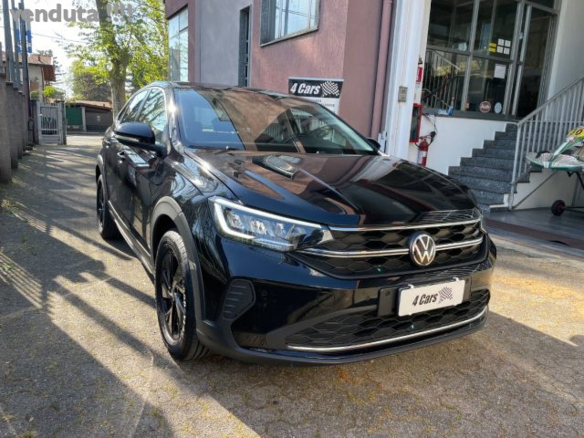 Volkswagen Taigo 1.0 tsi R-Line 95cv (2)