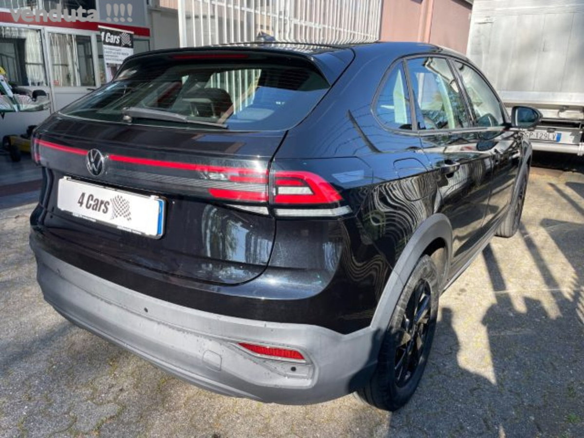 Volkswagen Taigo 1.0 tsi R-Line 95cv (4)