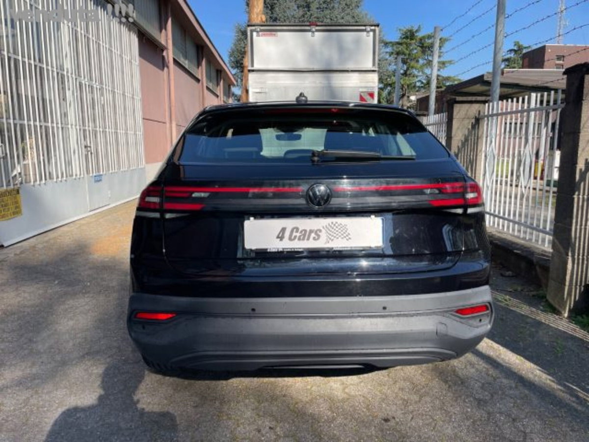 Volkswagen Taigo 1.0 tsi R-Line 95cv (9)
