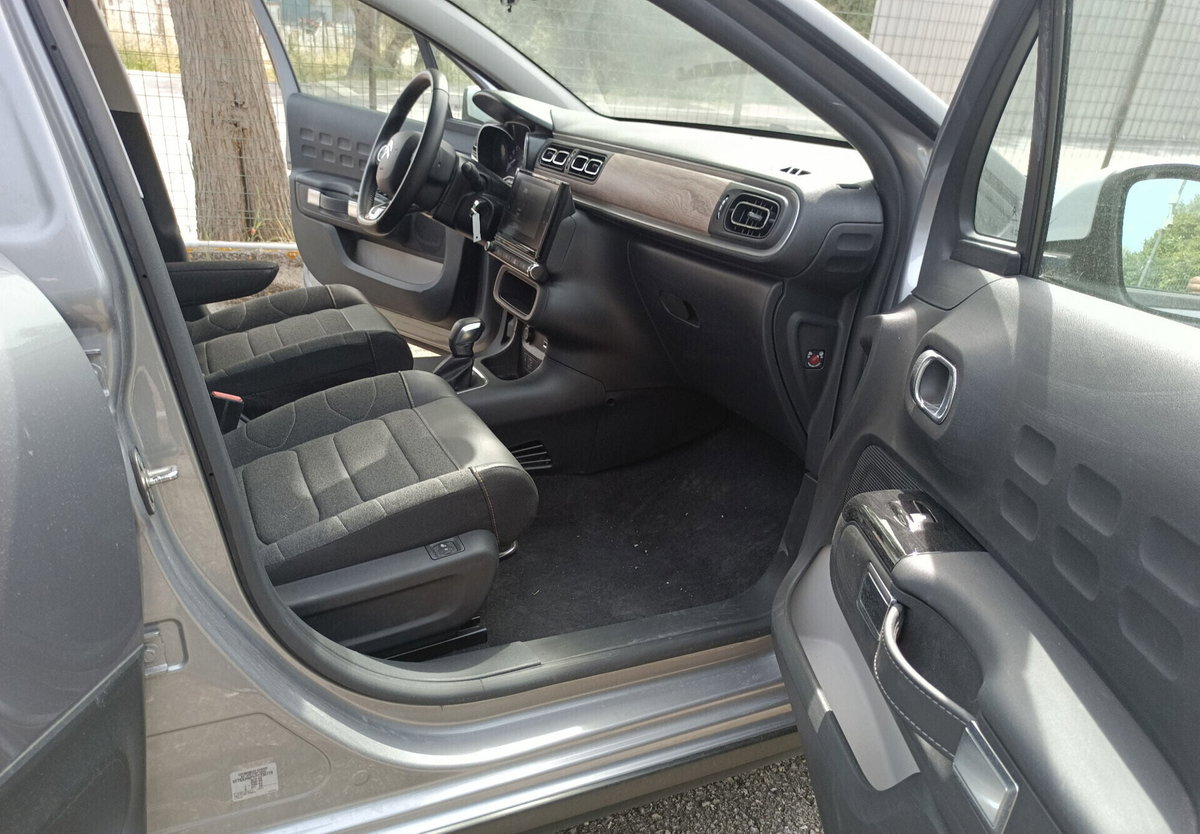 Citroen C3 PureTech 110 S&S EAT6 Elle (12)