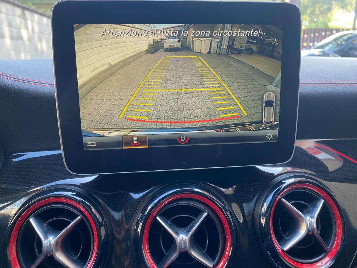 Mercedes-Benz GLA SUV 45 AMG 4Matic (18)