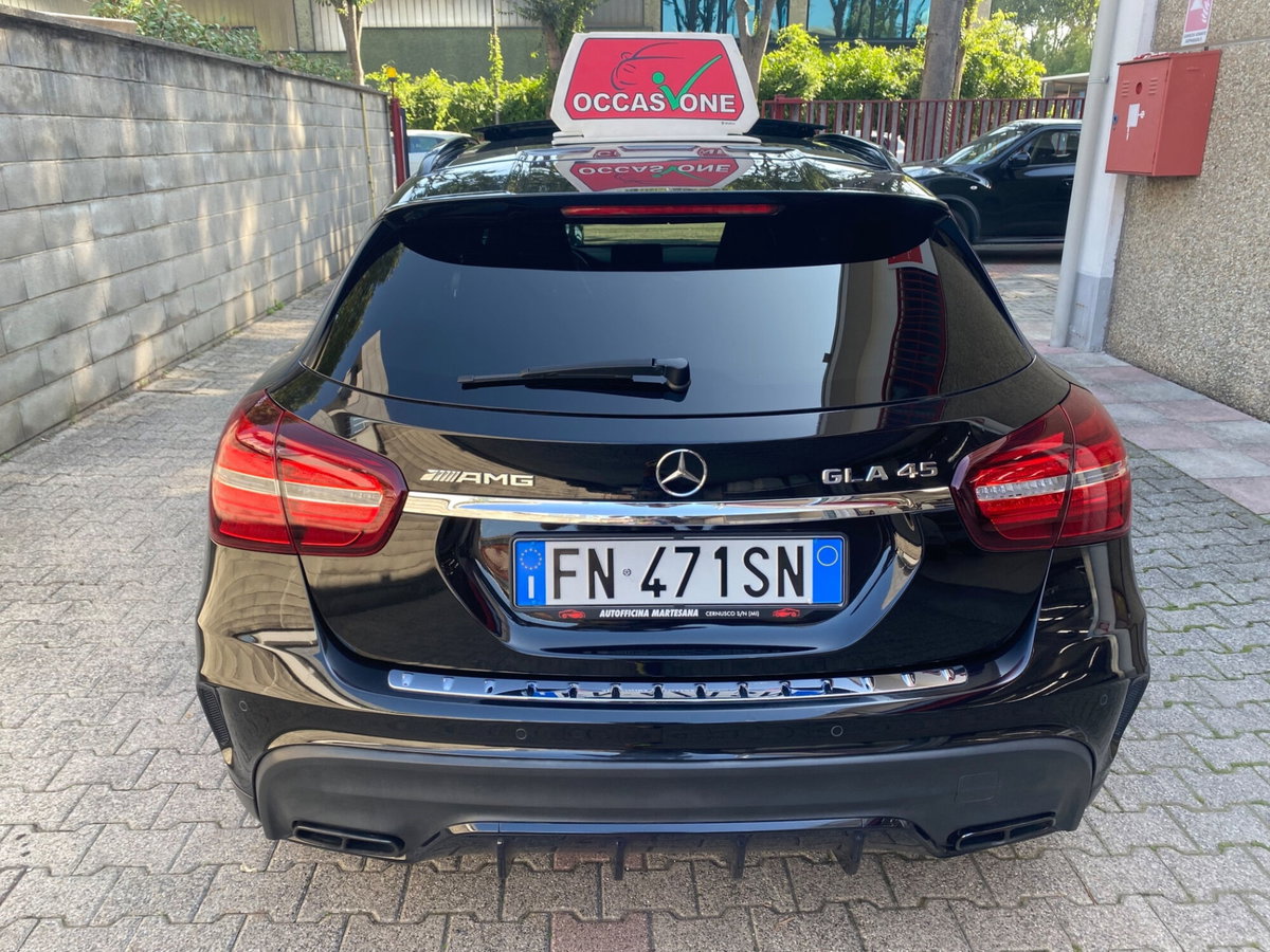 Mercedes-Benz GLA SUV 45 AMG 4Matic (4)
