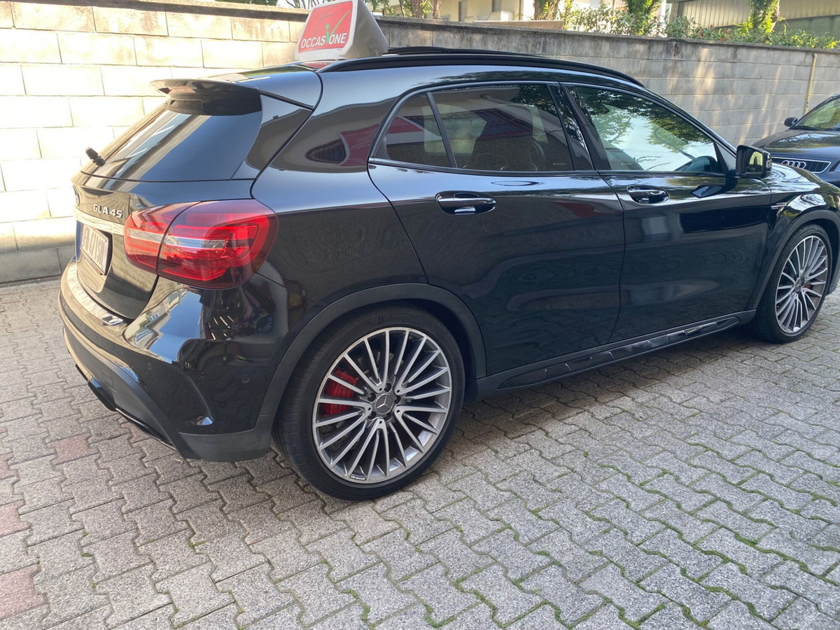 Mercedes-Benz GLA SUV 45 AMG 4Matic (5)