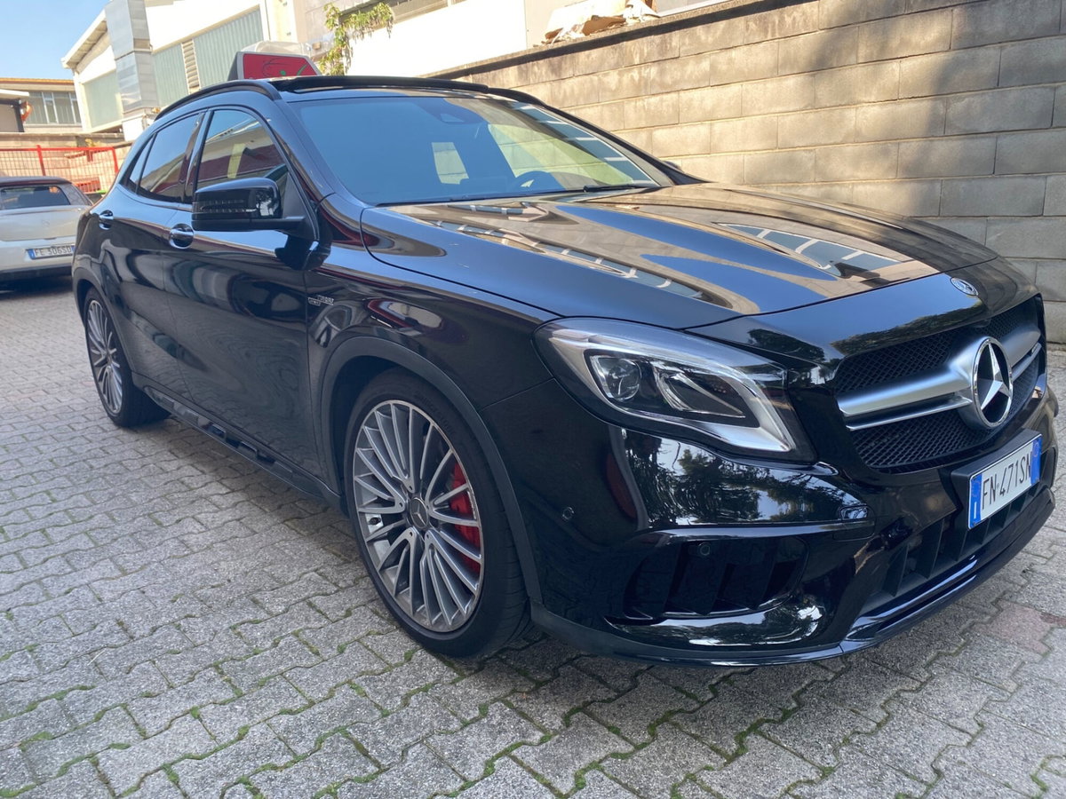Mercedes-Benz GLA SUV 45 AMG 4Matic (6)