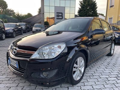 Opel Astra 1.6 16V VVT 5 porte Enjoy usata