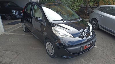 Peugeot 107 68CV 5p. Sweet Years usata