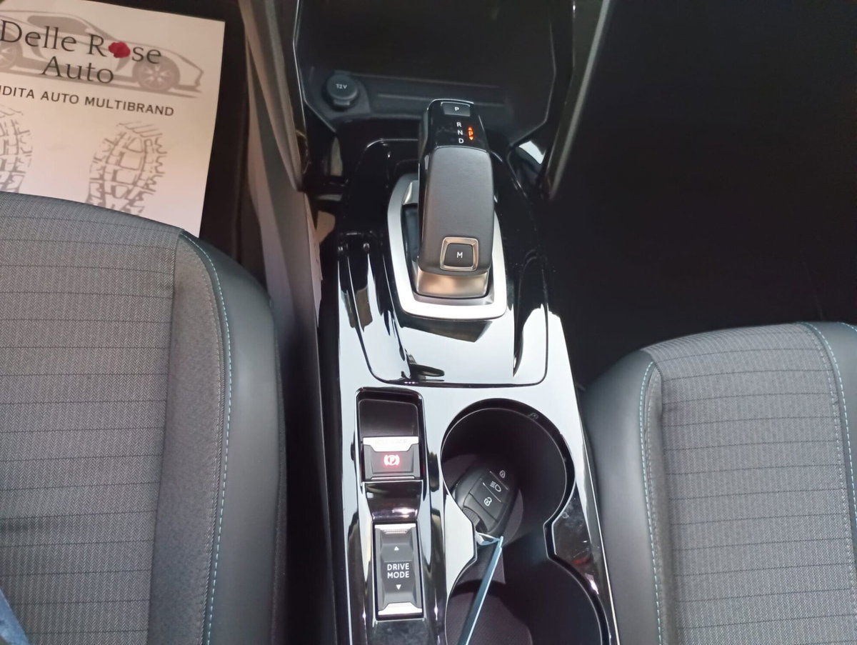 Peugeot 2008 BlueHDi 130 S&S EAT8 Allure Pack (13)