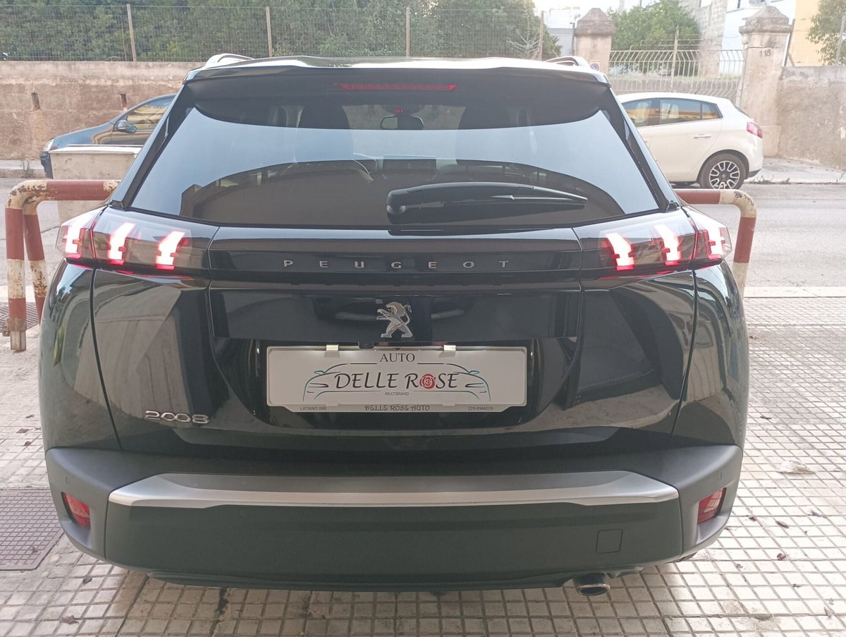 Peugeot 2008 BlueHDi 130 S&S EAT8 Allure Pack (4)