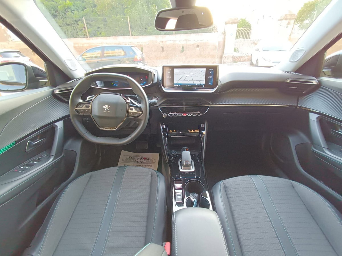 Peugeot 2008 BlueHDi 130 S&S EAT8 Allure Pack (7)