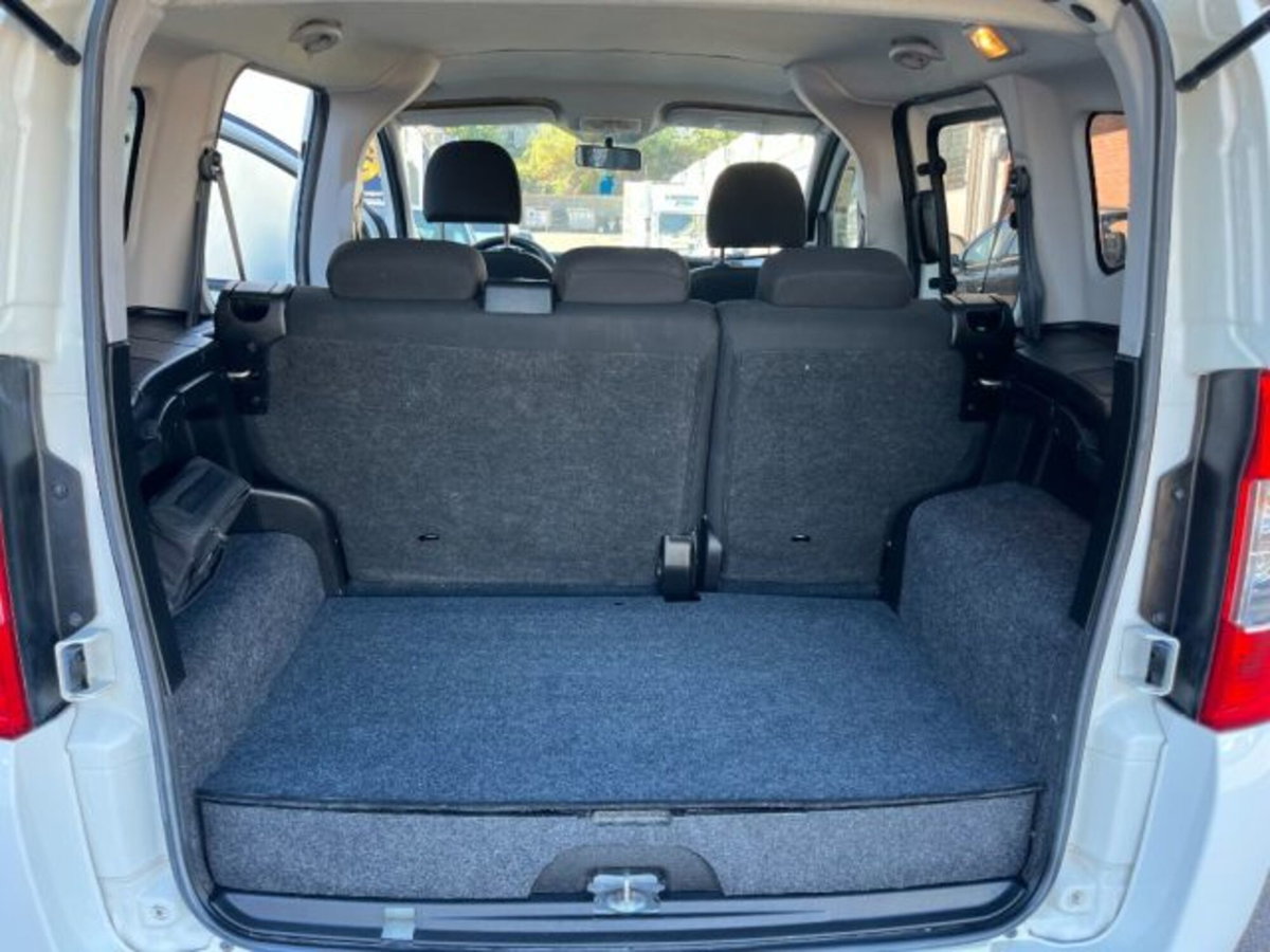 Fiat Qubo 1.4 8V 77 CV Dynamic Natural Power (7)