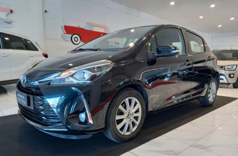 Toyota Yaris 1.0 72 CV 5 porte Lounge