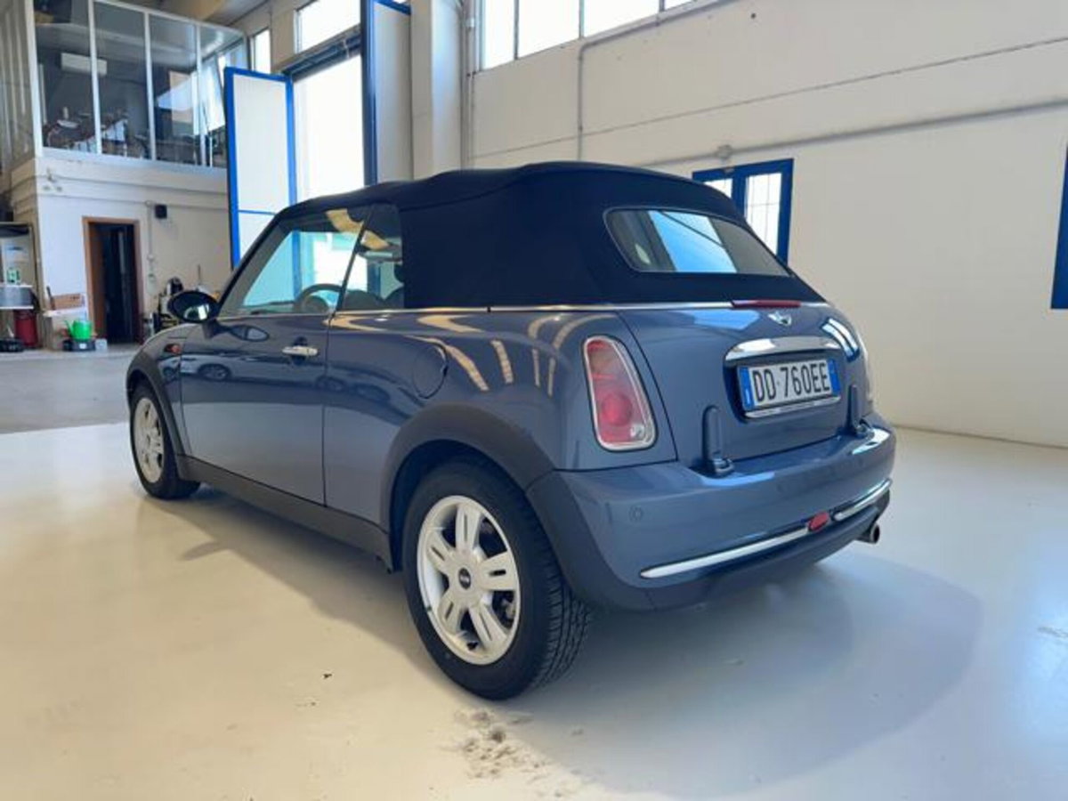 MINI Mini Cabrio 1.6 16V One Cabrio (3)
