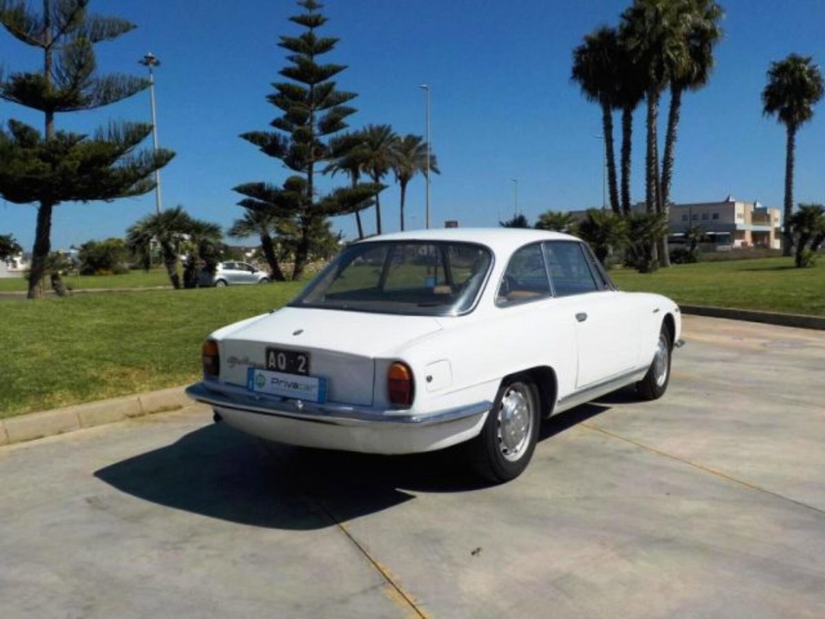 Alfa Romeo Giulietta 2.0 JTDm Sprint 150cv (5)