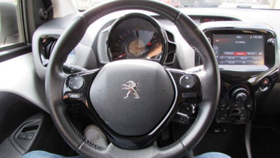 Peugeot 108 72 5 porte Style (14)