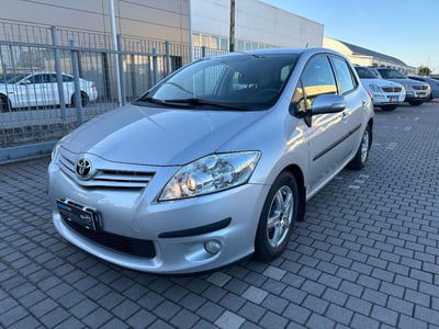 Toyota Auris 1.4 D-4D 5 porte usata