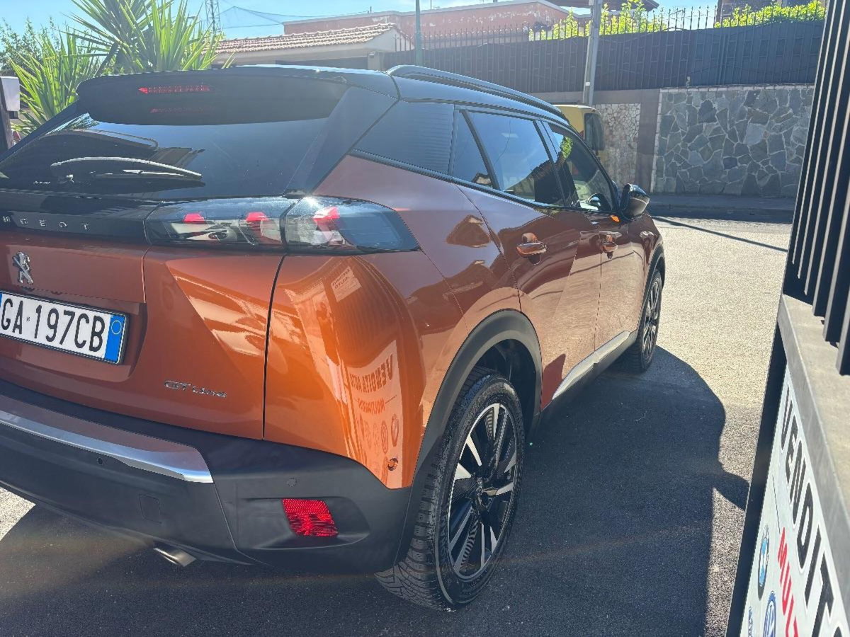 Peugeot 2008 BlueHDi 100 S&S GT Line (6)